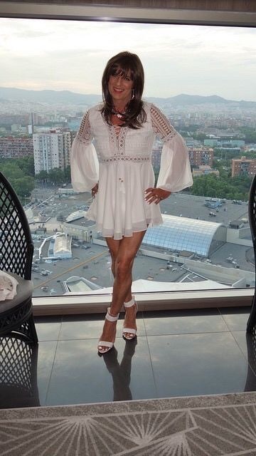 ts30269: firmdaddyc:American Beauty DaddyC good lord she is beautiful.. Yes indeed