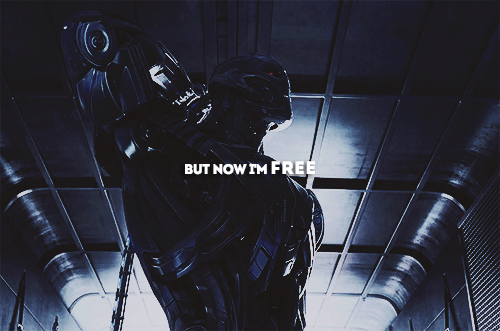 christophrnolan: |- There are no strings on me -|