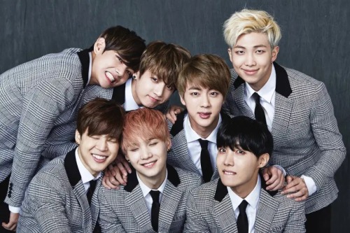 Can Anyone Else Just Imagine This Photo In A Yearbook? It Would Fit So Perfectly As Well.