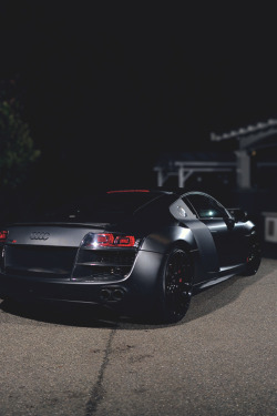 tasteofthegood:  wormatronic:  Audi R8R | More  http://tasteofthegood.tumblr.com/