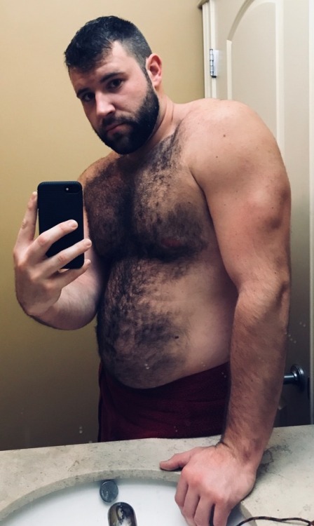 midwesthairmusclebear: Waking up so late this morning