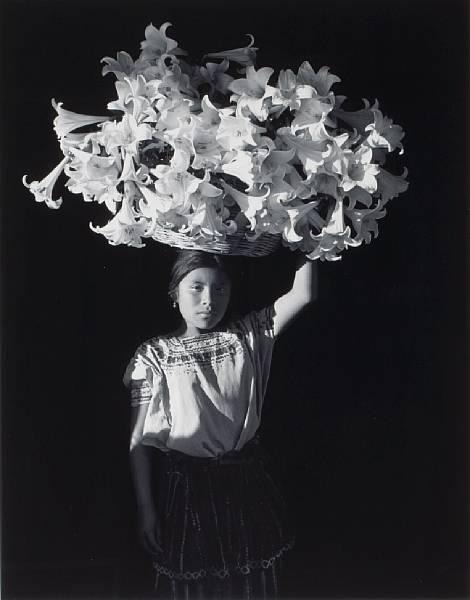zzzze:Flor Garduño, Basket of Light, Sumpango, Guatemala,1989 (Gelatin silver print)