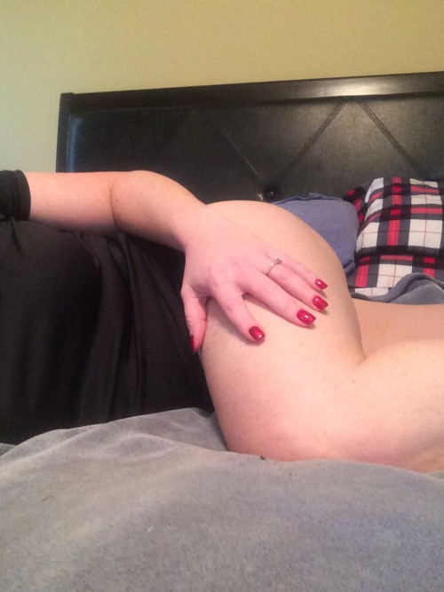 hplessflirt:  I didn’t get any shopping done for tomorrow done today… but I did have an awesome day. Riggs just pulled up and can’t wait to tell him about it ;) Happy NPF guys and gals Xx ~K  the fabulous hplessflirt, ladies and gents!