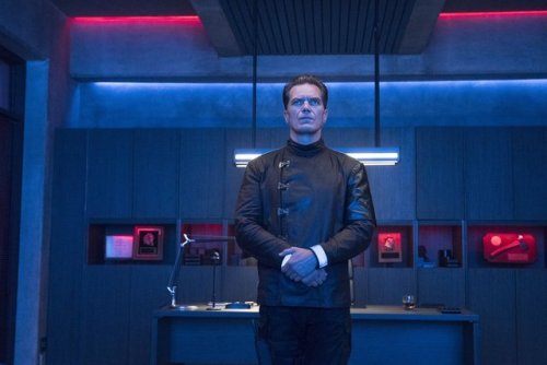 orangistae:Promo images for Fahrenheit 451 (x)