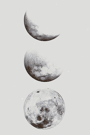 evermore-myths:Selene (Σεληνη meaning “moon”) was the goddess of the moon in Greek mythology and was