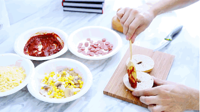 stevso:Raphael Gomes - School Snack: 1 minute Pizza DonutsEpic Kitchen Adventures Book