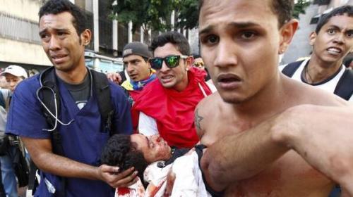 riotsandrhymes:  Do you Know what is happening in Venezuela? This is what is happening. This is what has been happening during a week. The students have been protesting in a pacific way against the repressive and tyrant government that we have since 1999