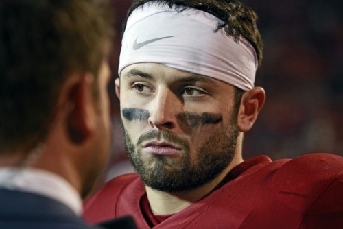 Porn Pics straightdudesexting:  Waiting for Baker Mayfield’s