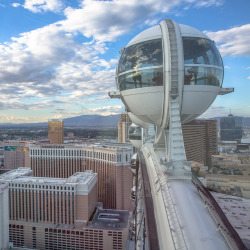 lasvegas:Take your Vegas vacation to new heights with High Roller Vegas at the LINQ Promenade. 🎡 If you visit Vegas this should be on your must do list.