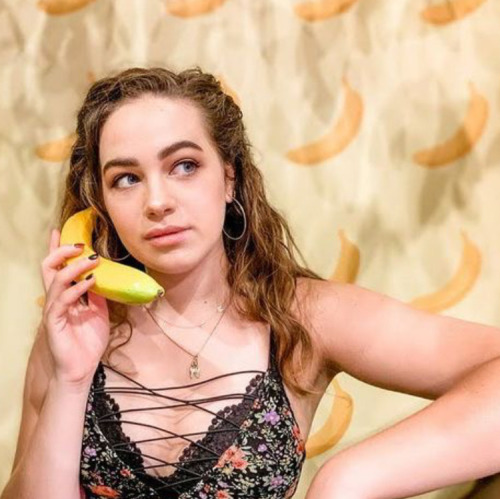 Icons Mary Mouser