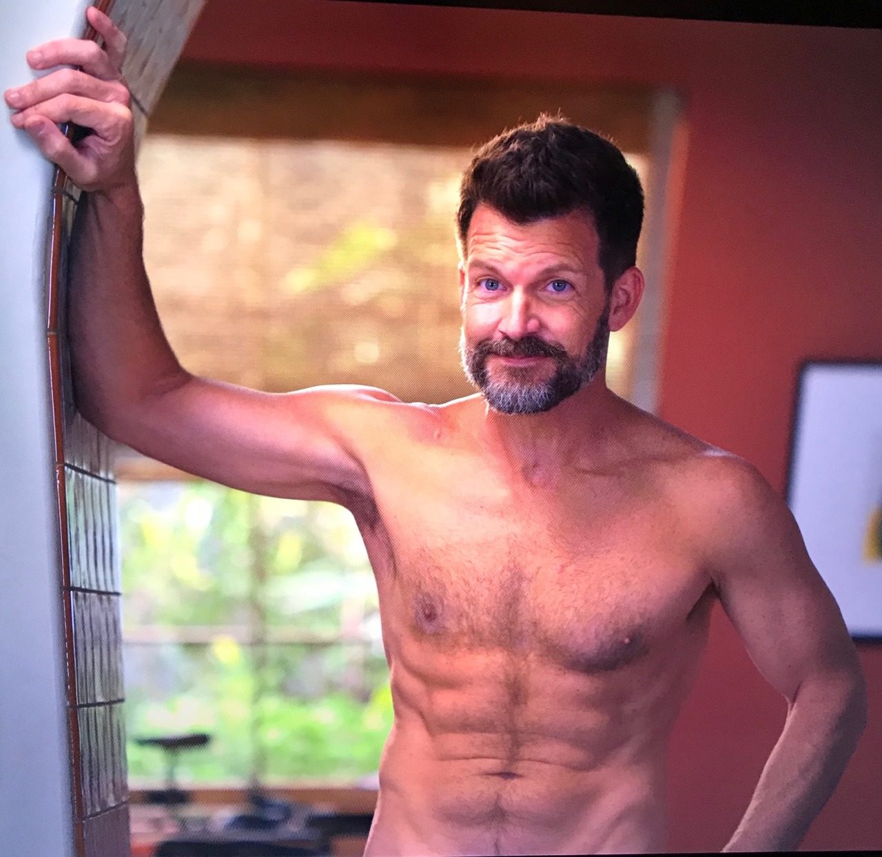 peterjsaenz:
“Actor Mark Deklin as Roy in Grace and Frankie
”