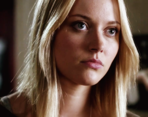 femalegeekyandproud:  Fringe: Henrietta “Etta” Bishop I have never been so attached to a character that only lived through 7 episodes as I am to Etta.