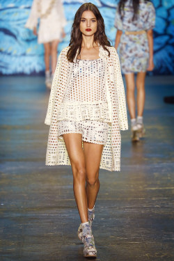 catwalkqueens7:  Blanca Padilla | Anna Sui | Spring/Summer 2016 