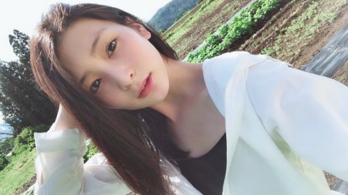 funkyfunx: 本庄鈴さんのツイート: “今日も干からびる☀️ お皿が……かぴかぴです… ”