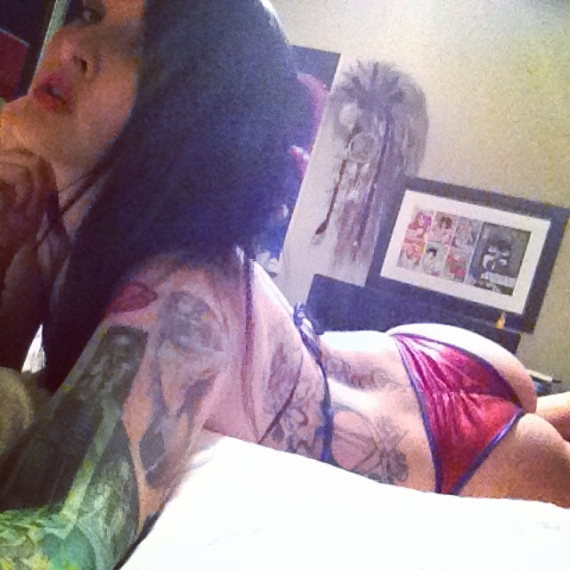 melodiegore:  After work selfie #dancer #tattoos