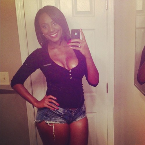 dalandofmilkandhoney:  Briana Bette 