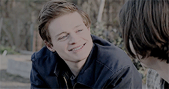 lovelylarson:the society ↳ favorite pairing: sam & grizz “do you?” “do i what” “have all you nee