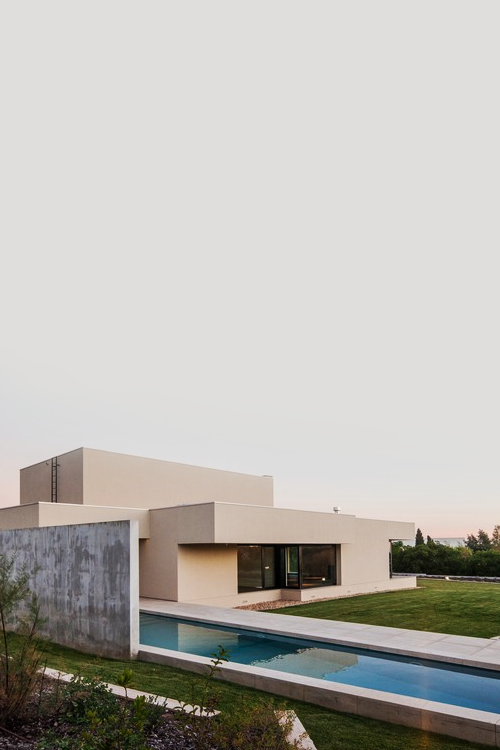 wearevanity:  Imposing Modern Residence Near Lisbon, Portugal: Belas House 