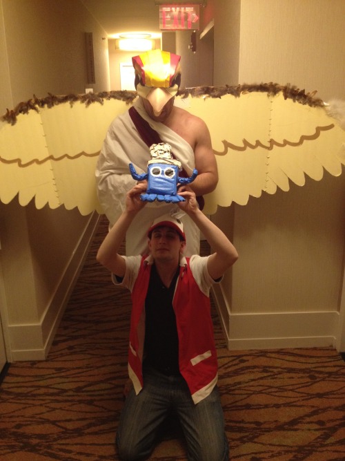 bird Jesus spreading the word or our lord                        ALL PRAISE HELIX!!!!!!!!!!!!!!   ht