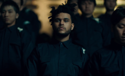 thrill-xo:  Look at his face.