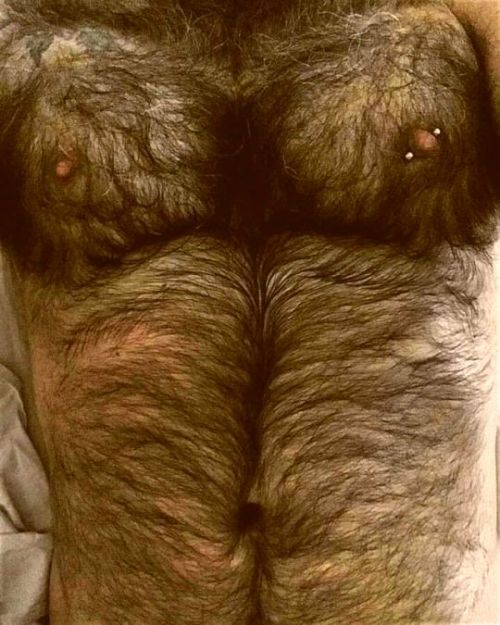 I want to lick his man hair and swallow his precum, piss and cum.
