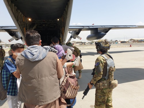 New Zealand Army&rsquo;s role in evacuation mission involved &lsquo;bravery on both sides&am