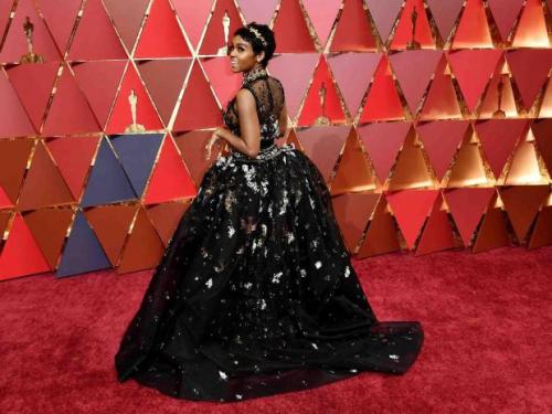 Janelle Monáe in 18th-century-inspired Elie Saab couture at the 2017 Oscars