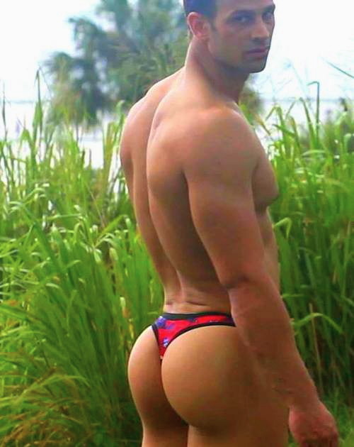 bootycrush:  The Luscious Butt of Bryan Hawn! 