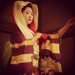 geisha-licious:  maiko Katsunosuke by @LERRINE