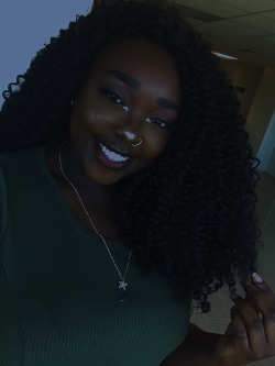 darkskinnedblackbeauty:  http://dysfunctunal.tumblr.comhttp://instagram.com/queenxayla