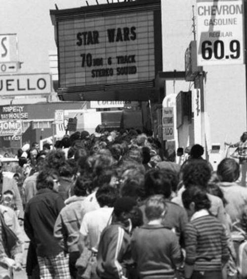 historicalphotographsnet:Star Wars, Opening day, 1977 Historical Photographs  