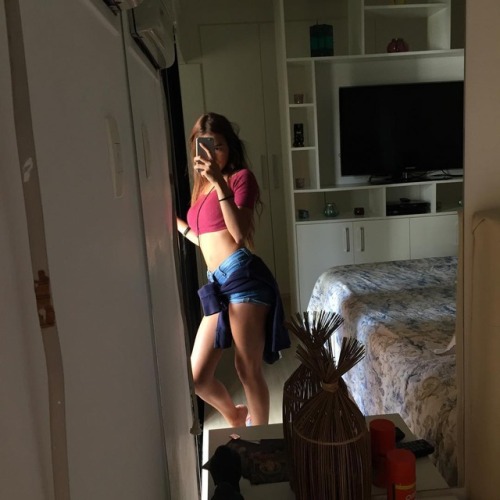 http://streetgrl.tumblr.com/post/159622400657