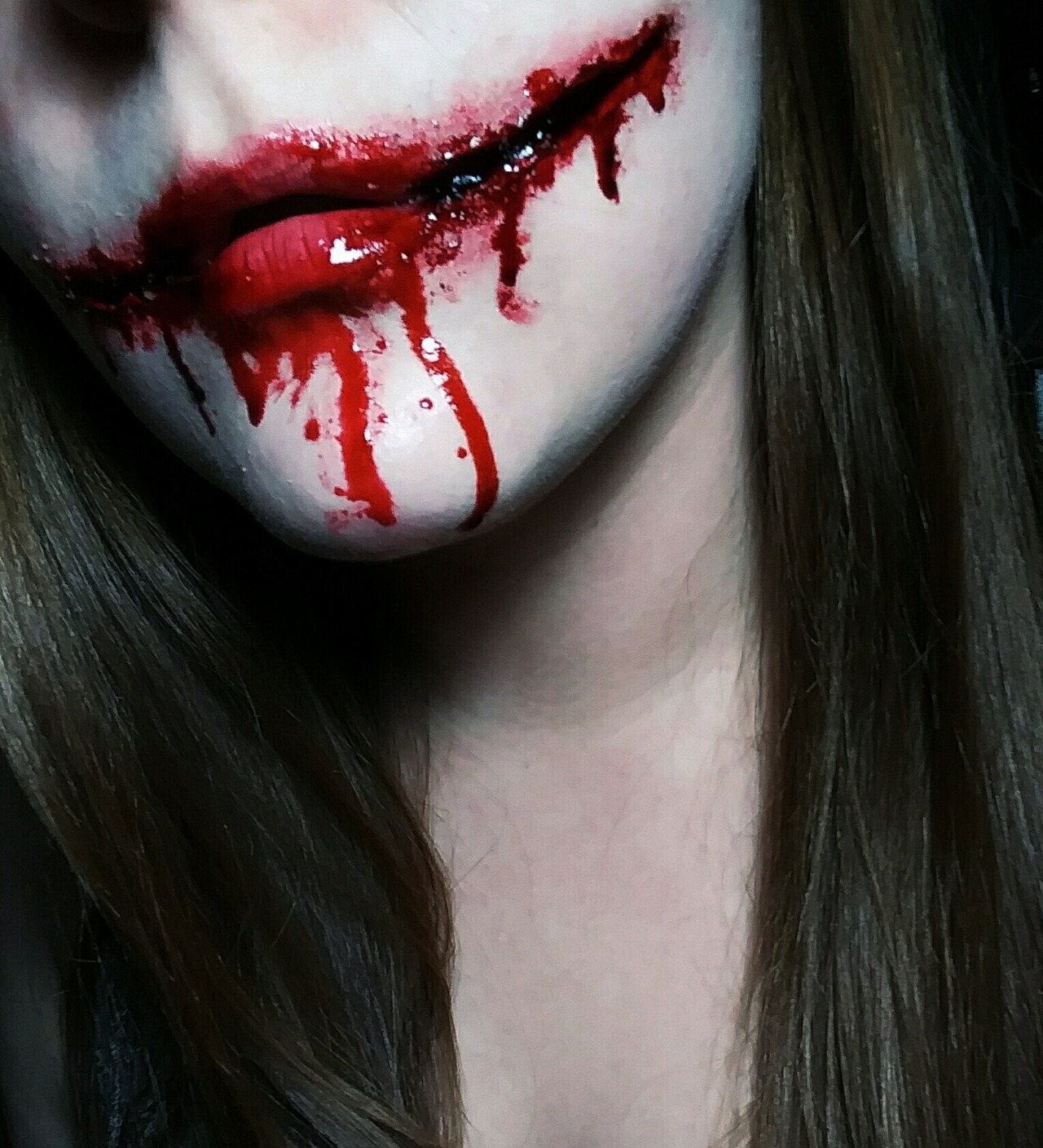 insatiablegarbage2:  the only way I’ll really smile is if you cut me ear to ear