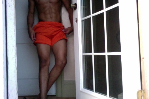 malethotsexposed:  bornonvenus:  I don’t know :O  Oh I know without those on. Haha