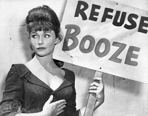 modbeatnik:  Lee Remick in   The Hallelujah Trail, 1965