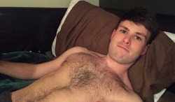 bostonbearcub:  iaintnohollerbackboy:  Now accepting applications for a valentine  Someone apply/send chocolates!!