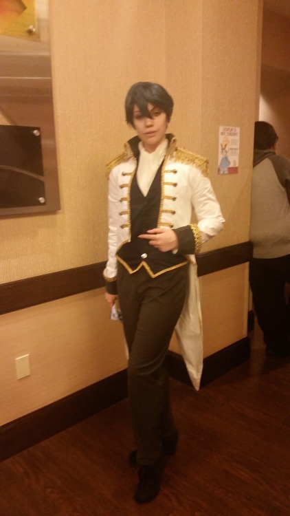 phantomviolinist:I spent a lot of time chasing down Gekkan cosplayers (esp Kashima—)…Recognize anyon