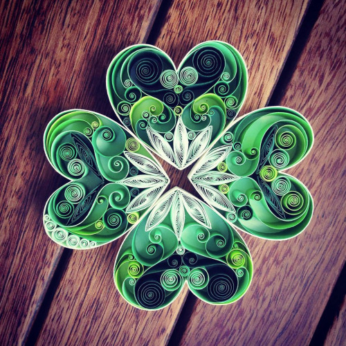 enkblogs:bestof-etsy:Whimsical Quilled Paper Designs by Sena RunaIstanbul-based artist Sena Runa cre