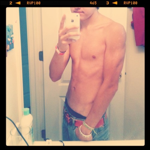male-celebs-naked:  Jc Caylen 2See more here