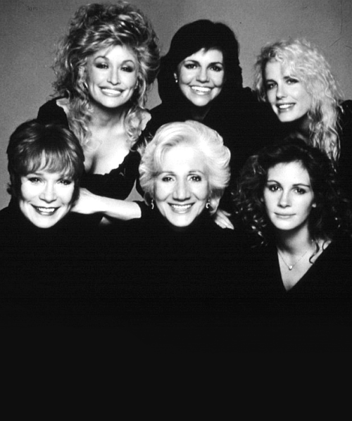 Steel Magnolias (1989): Dolly Parton, Sally Field, Darryl Hannah, Shirley MacLaine, Olympia Dukakis,