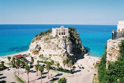 diogofalmeida:Monastery of Santa Maria dell’Isola.Tropea,