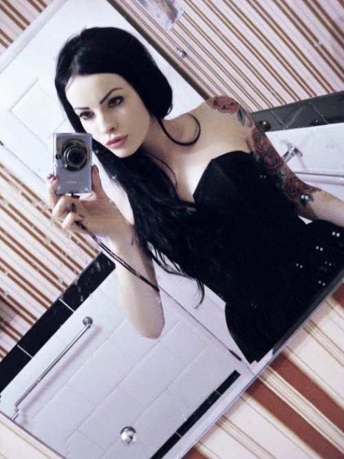 Women with tatoos