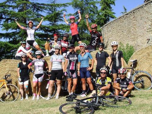 elenamartinello: I’m so happy to see the Italian #womenscycling comunity growing and having fun!!! @