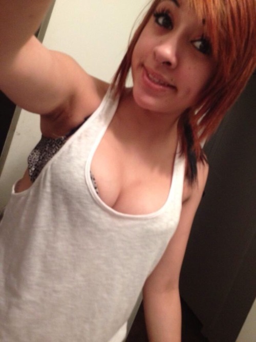 texassexiest:  100 notes to see nudes of Her annon submissions of her ex