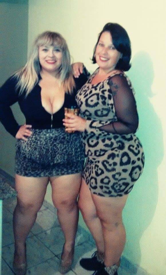 supersizethighlover:  I’d love to have a 3some with both of them!  Would say no