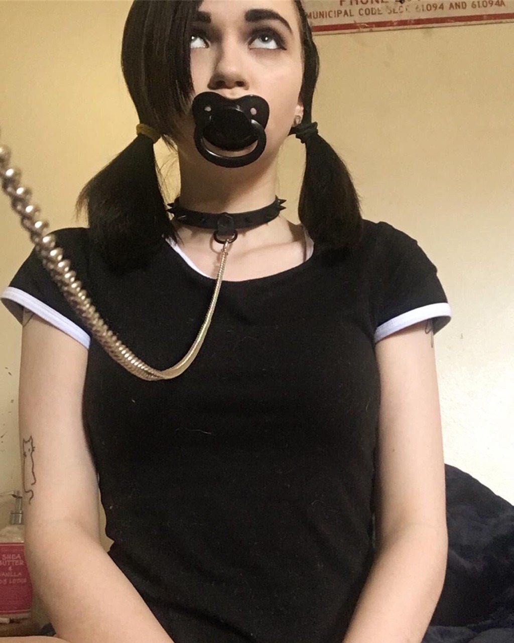 stoned-little-brat:    🖤goth bby🖤  Don’t forget to ask about my premium content