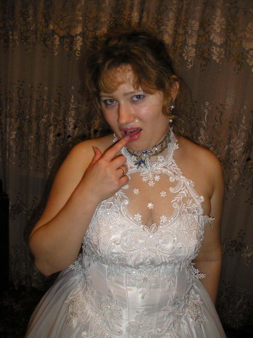 http://hornybride.tumblr.com/