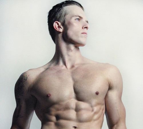 flyman1up:  Aaron Thorton