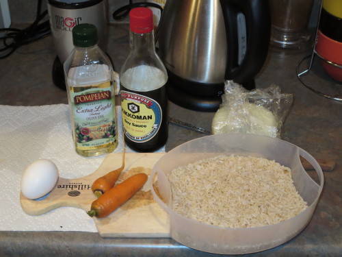 panicatthegym:  girlgrowingsmall:  caffeinatedcrafting:  Who says you need to order carry out for fried rice? Ingredients: ½ Cup brown whole grain rice Onion, Diced Carrots, Diced 1 Egg Olive Oil Soy Sauce Vinegar Instructions: Steam Rice for 45