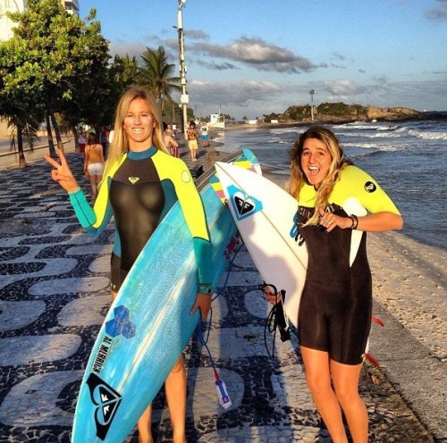 surfandbefree:surfandbefree.tumblr.comBianca &amp; Philippa
